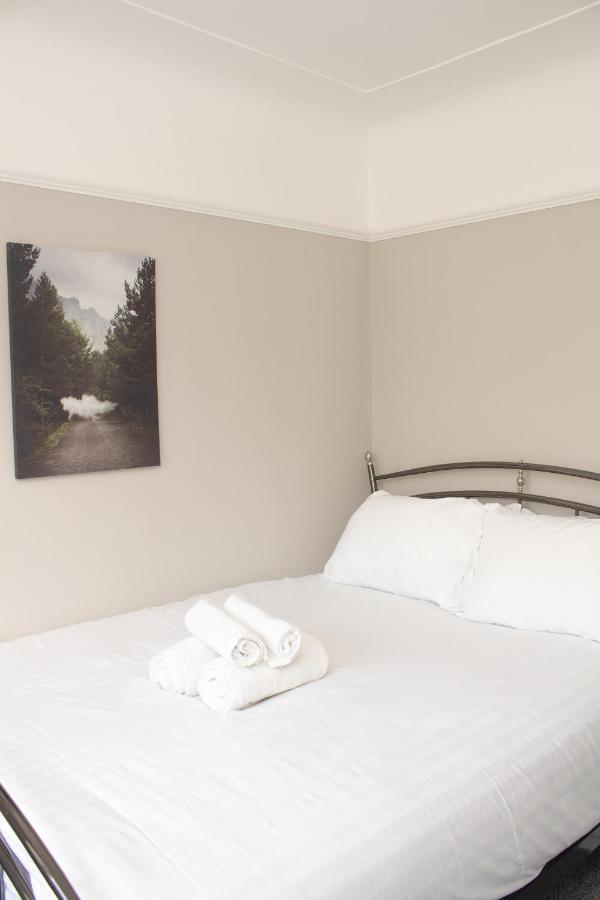 Cosy 3Bed Bungalow In West Kirby, Free Parking Frankby ภายนอก รูปภาพ
